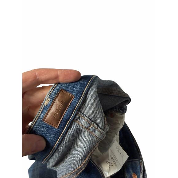 MOTHER The Runaway Step Fray Jeans - Picture 7 of 8
